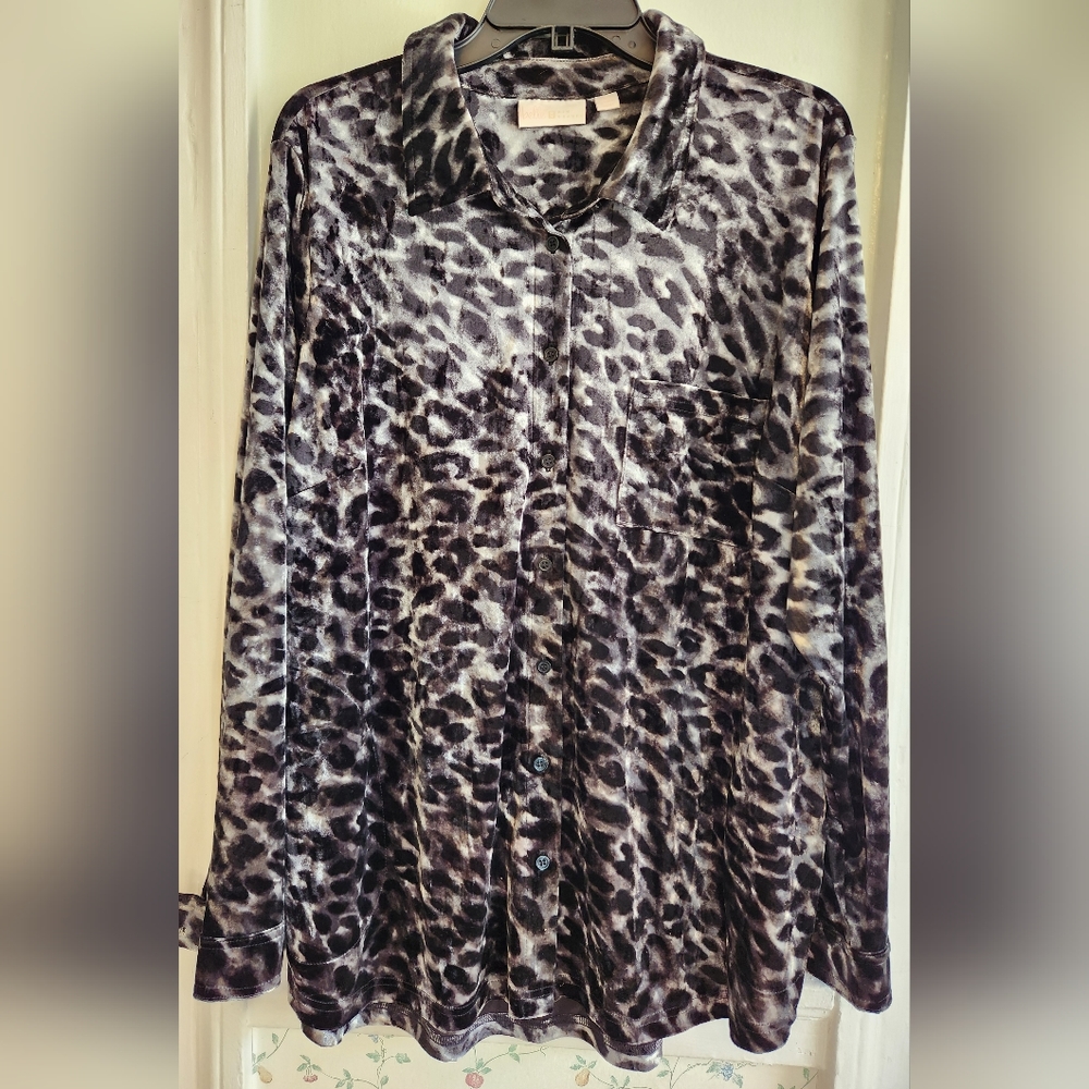 Gorgeous Soft Velvet Button Down Black Leppard Cheetah Print Susan Graver XL